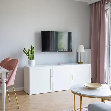 Rose Gold By Go Gdansk