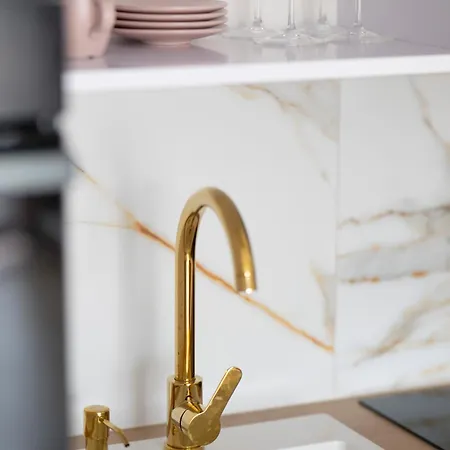 Rose Gold By Go Gdansk